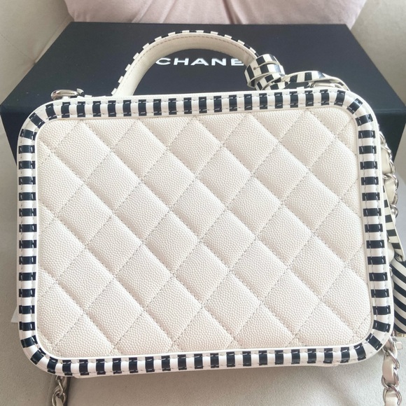 Chanel Vanity Quilted Caviar with Striped Leather - Picture 8 of 11